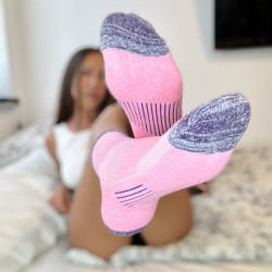 Rosa-violette Socken